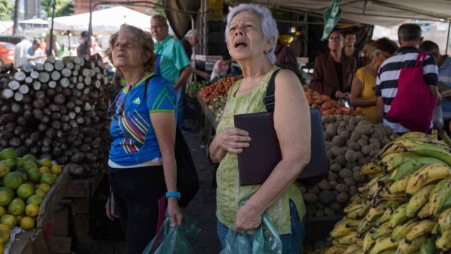 Venezuela registers inflation of almost 1,300,000% in one year, according to Parliament