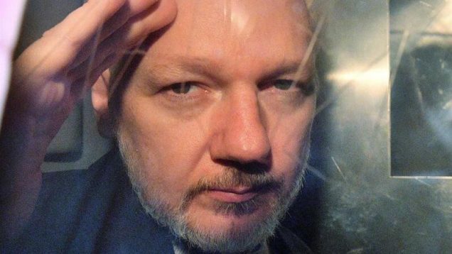 08.09 Julian Assange