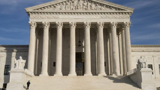 28.12 Supremo Tribunal americano