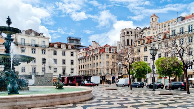 11.04 Living in Portugal