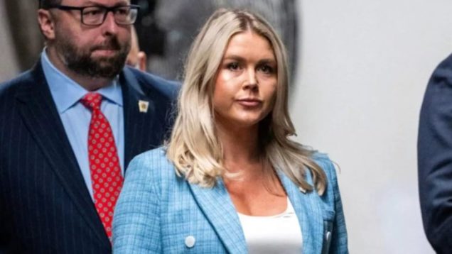 27.11 Karoline Leavitt