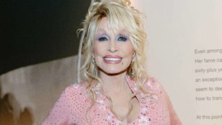 25.08 Dolly Parton