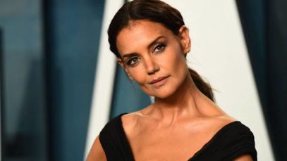 07.10 Katie Holmes